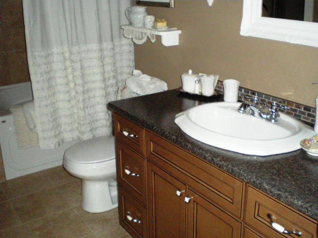 Turtle Mountain Inn Vernon Habitación foto